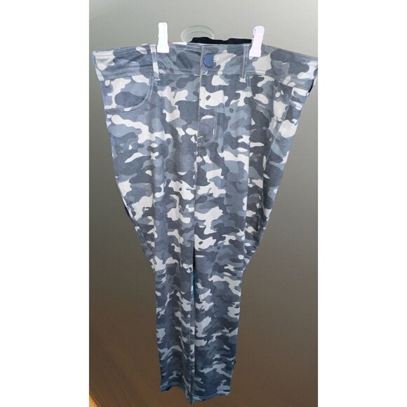 SEVEN7 Womens Ponte Pants Skinny Leg Camo 4-Way Stretch Flawless Fit Size 16 NEW - Picture 1 of 8